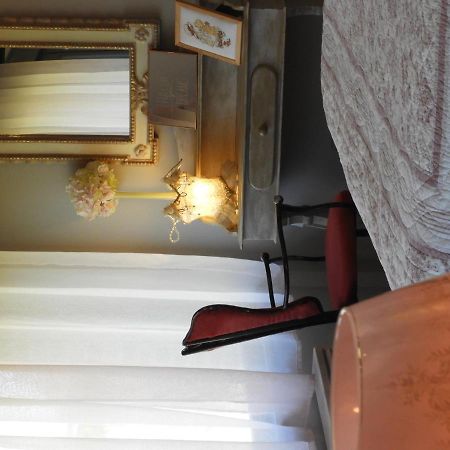 L'Ecrin Du Val De Sambre Bed & Breakfast Maubeuge Exterior foto